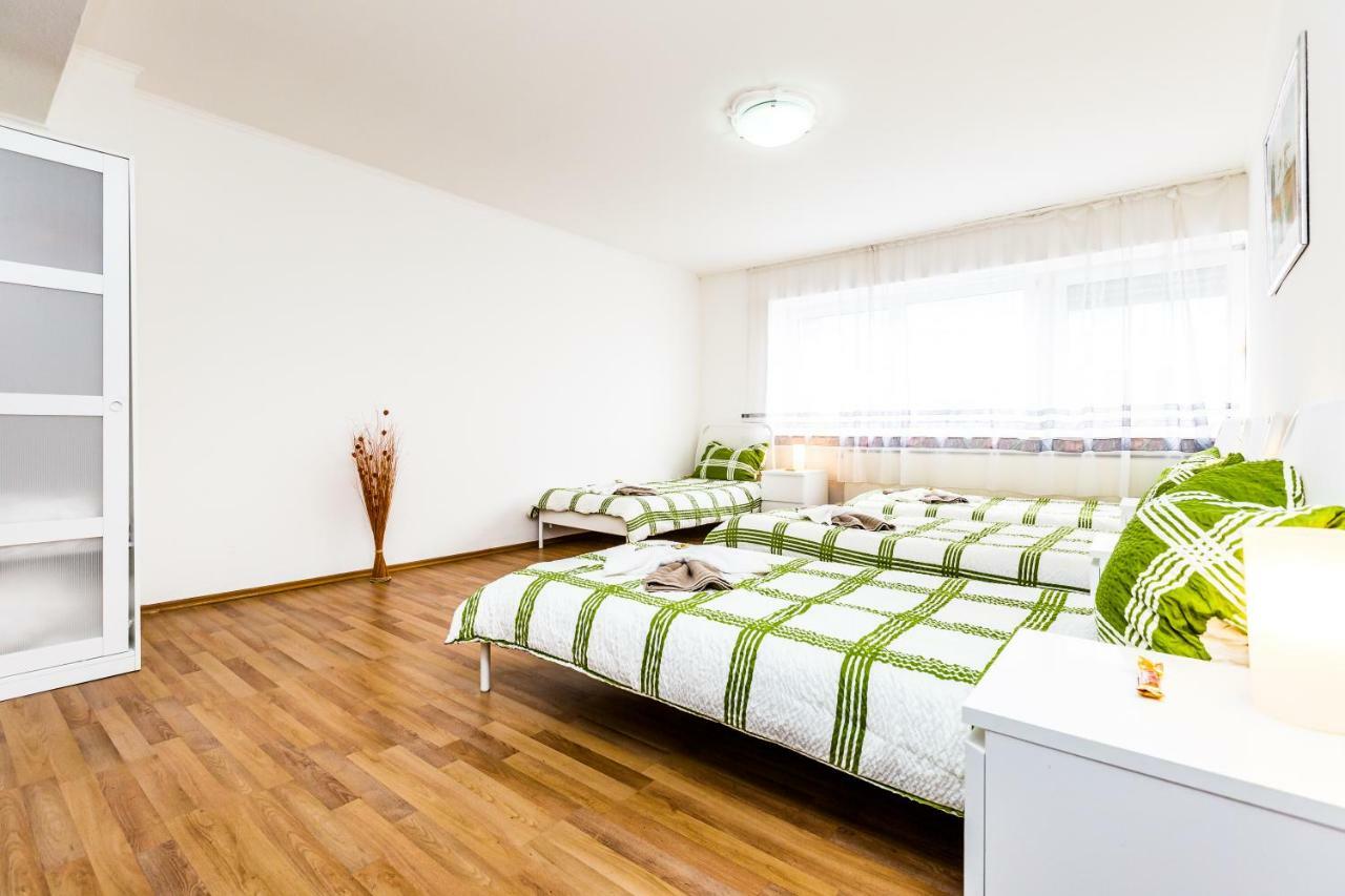 Workers Apartment Am Wiener Platz Köln Exteriör bild